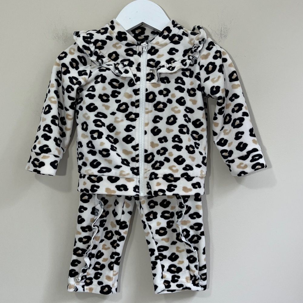 Wonder Nation Infant Girl’s Fleece Outfit Size 6-9 Months